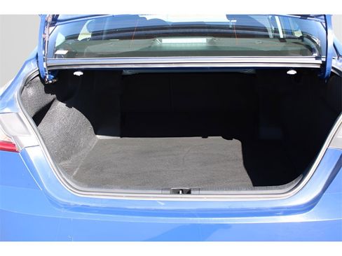 Used 2025 Toyota Camry LE image 13