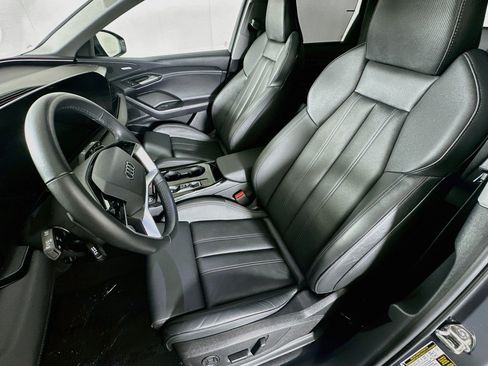 Used 2025 Audi Q6 e-tron Premium Plus w/ Premium Plus AWD/4WD image 18