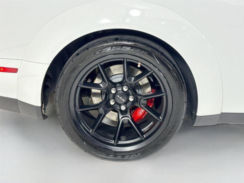 Used 2021 Dodge Challenger SRT Hellcat Redeye image 33