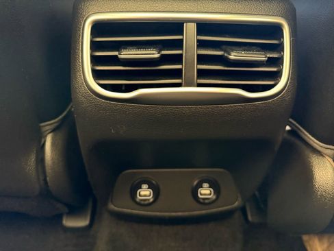 Used 2022 Hyundai Santa Fe SEL w/ Convenience + Premium Package image 19