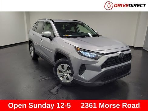 Used 2019 Toyota RAV4 LE w/ Carpet Mat Package AWD/4WD image 1