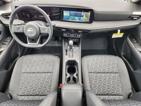 New 2025 Nissan Kicks SV AWD/4WD image 19