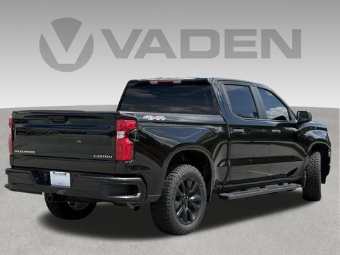 Used 2025 Chevrolet Silverado 1500 Custom AWD/4WD image 9