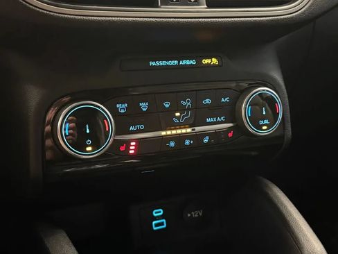 Used 2022 Ford Escape SEL AWD/4WD image 15