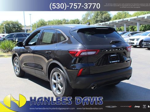 Used 2025 Ford Escape ST-Line AWD/4WD image 9