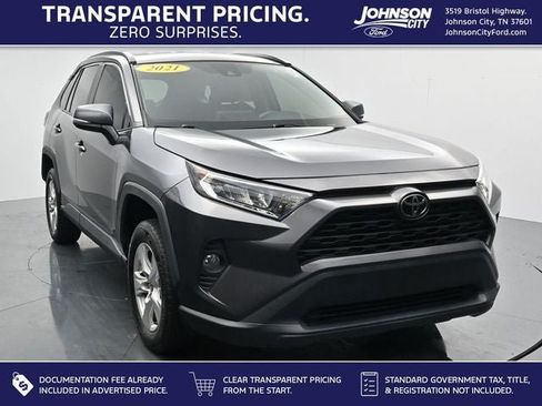 Used 2021 Toyota RAV4 XLE AWD/4WD image 1