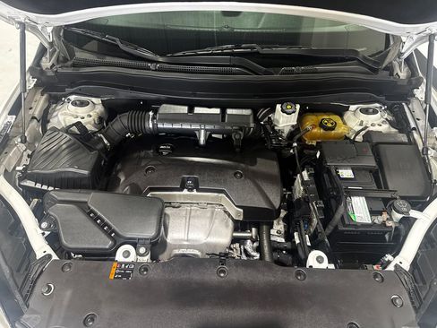 Used 2019 Buick Envision Essence FWD image 11