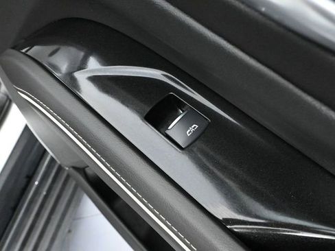 Used 2024 Cadillac Escalade Sport w/ LPO, ONYX Package image 59