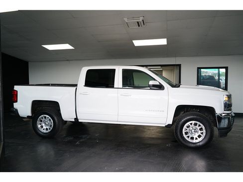 Used 2017 Chevrolet Silverado 1500 LT w/ All Star Edition RWD image 8