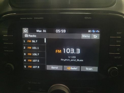 Used 2019 Kia Soul + w/ Audio Package image 25