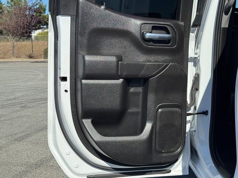 Used 2023 Chevrolet Silverado 1500 Custom image 22