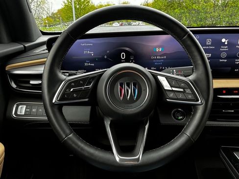 Used 2025 Buick Enclave Preferred FWD image 16