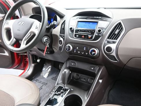 Used 2013 Hyundai Tucson GLS FWD image 26