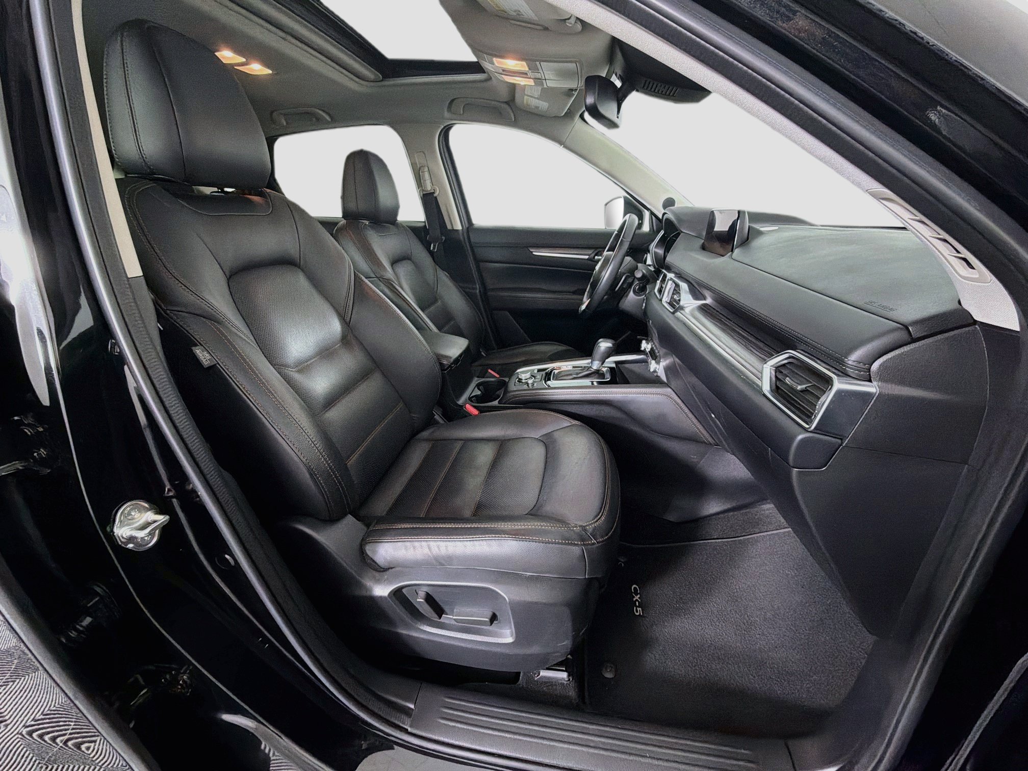 Used 2020 MAZDA CX-5 Grand Touring w/ GT Premium Package FWD image 33