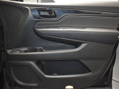 Used 2023 Honda Odyssey Elite image 18