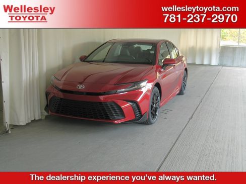 New 2026 Toyota Camry SE image 1