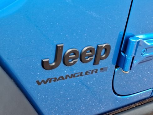Used 2023 Jeep Wrangler Unlimited Sport AWD/4WD image 28