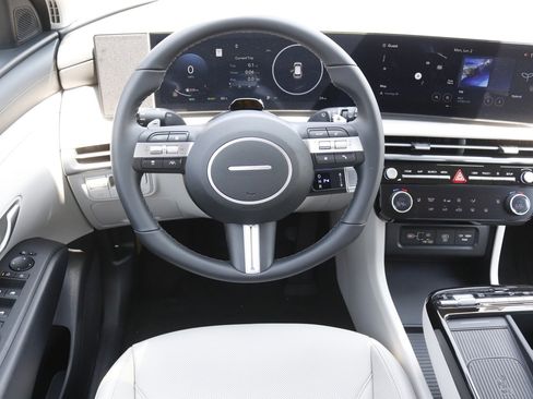 New 2025 Hyundai Tucson SEL image 19