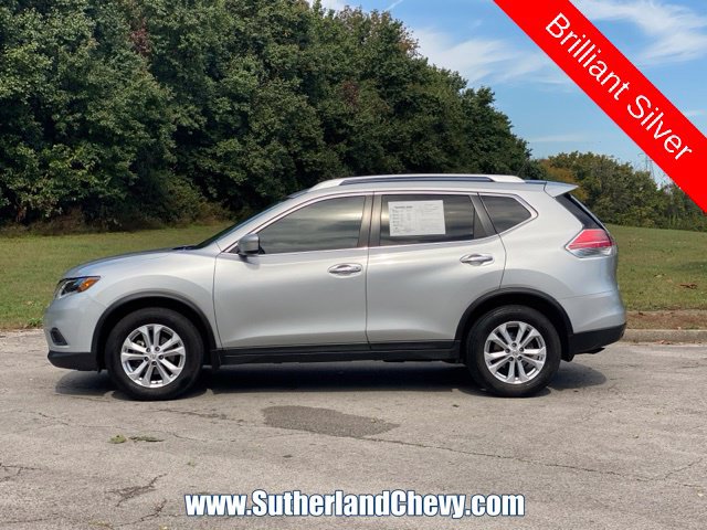 Used 2015 Nissan Rogue SV AWD/4WD image 4