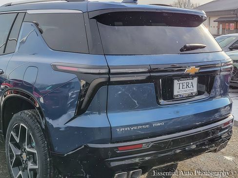 New 2026 Chevrolet Traverse High Country w/ LPO, Floor Liner Package AWD/4WD image 6