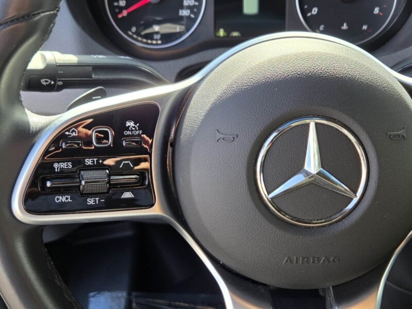 Used 2024 Mercedes-Benz Sprinter 2500 image 27