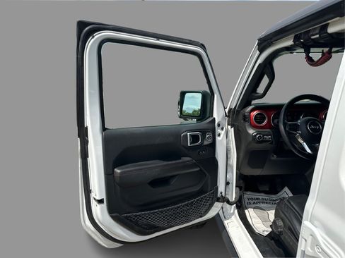 Used 2019 Jeep Wrangler Unlimited Rubicon AWD/4WD image 24
