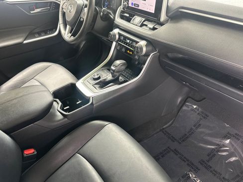 Used 2023 Toyota RAV4 XLE Premium AWD/4WD image 20