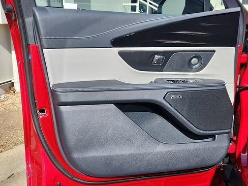 New 2025 Lincoln Nautilus Premier w/ Equipment Group 102A image 7