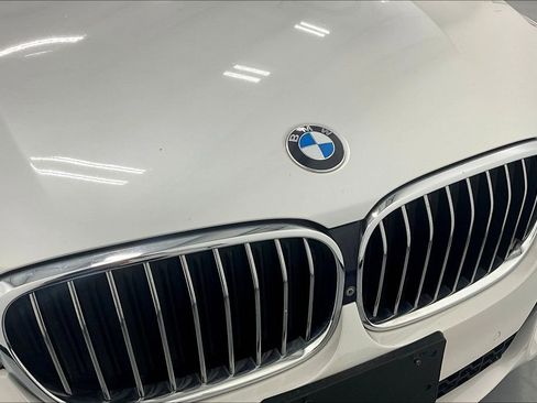 Used 2019 BMW 750i xDrive w/ Executive Package image 38