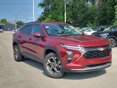 Used 2025 Chevrolet Trax LT