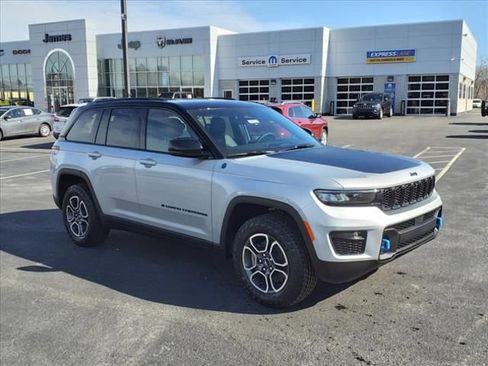 New 2023 Jeep Grand Cherokee Trailhawk image 7