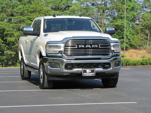 Used 2022 RAM 2500 Laramie AWD/4WD image 9