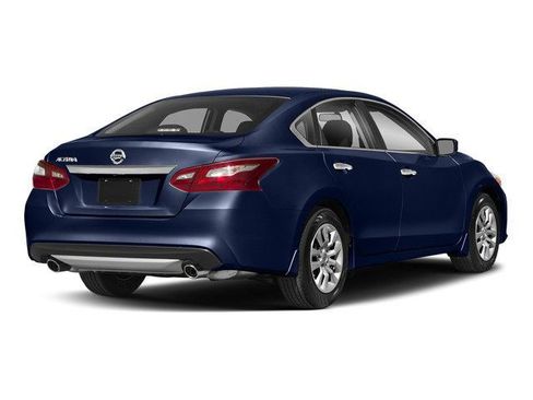 Used 2018 Nissan Altima 2.5 SR w/ SR Special Edition FWD image 2