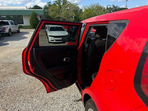 Used 2019 Kia Soul FWD image 27