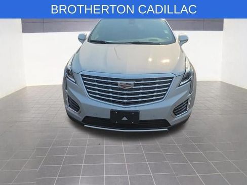 Used 2017 Cadillac XT5 Platinum AWD/4WD image 2
