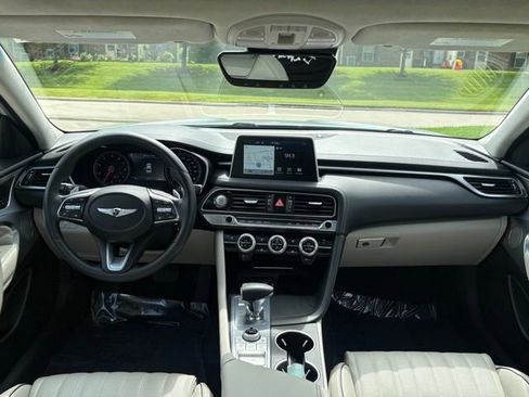 Used 2021 Genesis G70 2.0T w/ Prestige Package RWD image 26