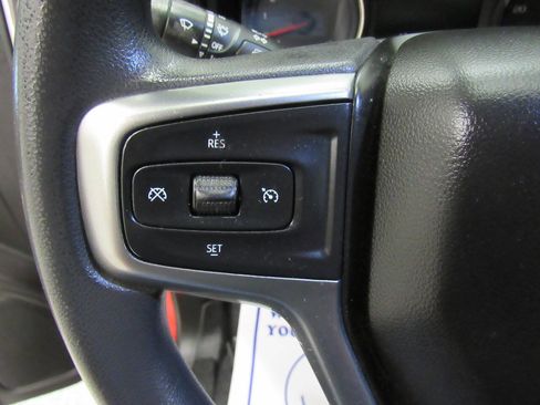 Used 2020 Chevrolet Silverado 2500 LT w/ Z71 Off-Road Package image 39