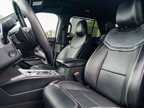 Used 2020 Ford Explorer ST w/ ST Street Pack AWD/4WD image 20