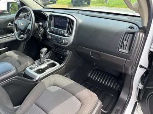 Used 2022 Chevrolet Colorado LT w/ Fleet Safety Package RWD image 26