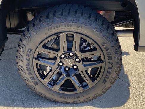 New 2026 Chevrolet Silverado 1500 Custom Trail Boss w/ LPO, Dark Essentials Package image 23