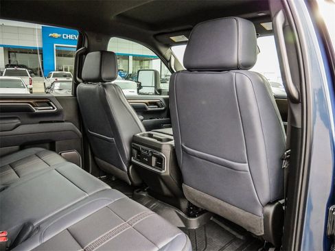 Used 2025 Chevrolet Silverado 2500 High Country w/ Technology Package image 25