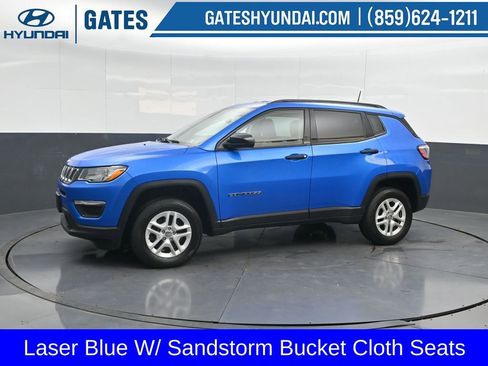 Used 2018 Jeep Compass Sport AWD/4WD image 7