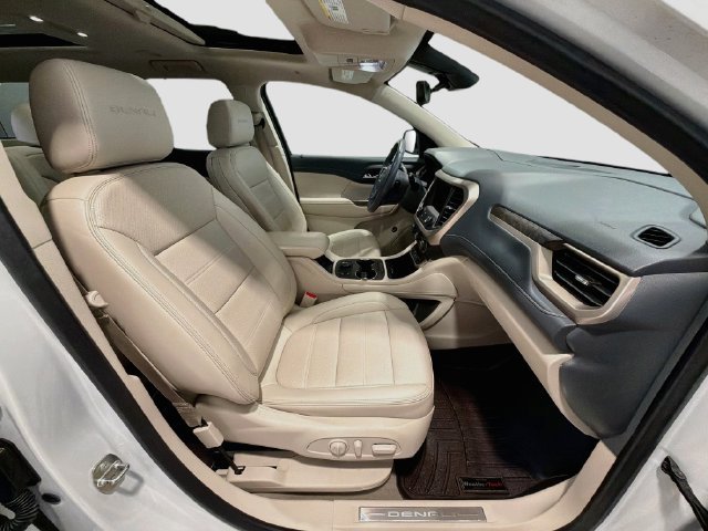 Used 2022 GMC Acadia Denali w/ Denali Ultimate Package AWD/4WD image 28