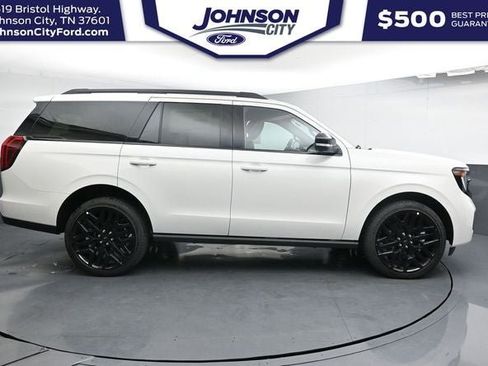 New 2026 Ford Expedition Platinum w/ Stealth Performance Package AWD/4WD image 14