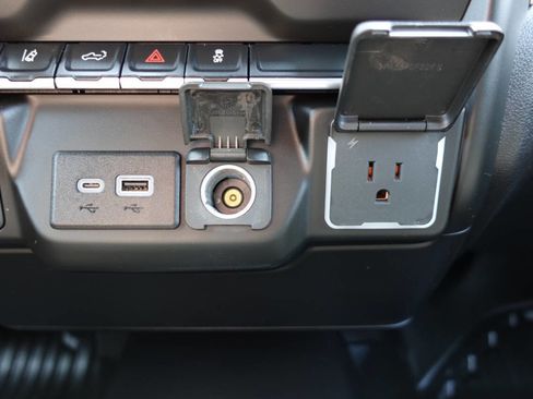 Used 2024 GMC Sierra 2500 Pro AWD/4WD image 45