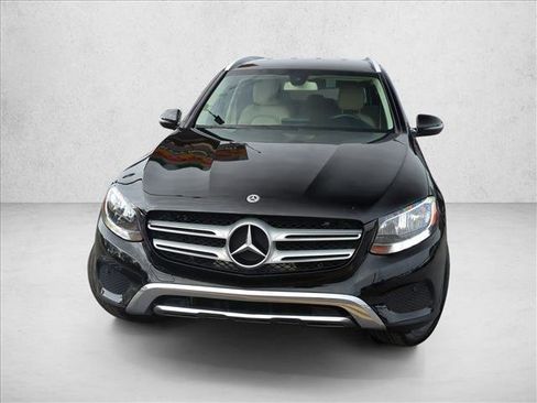 Used 2019 Mercedes-Benz GLC 300 image 2