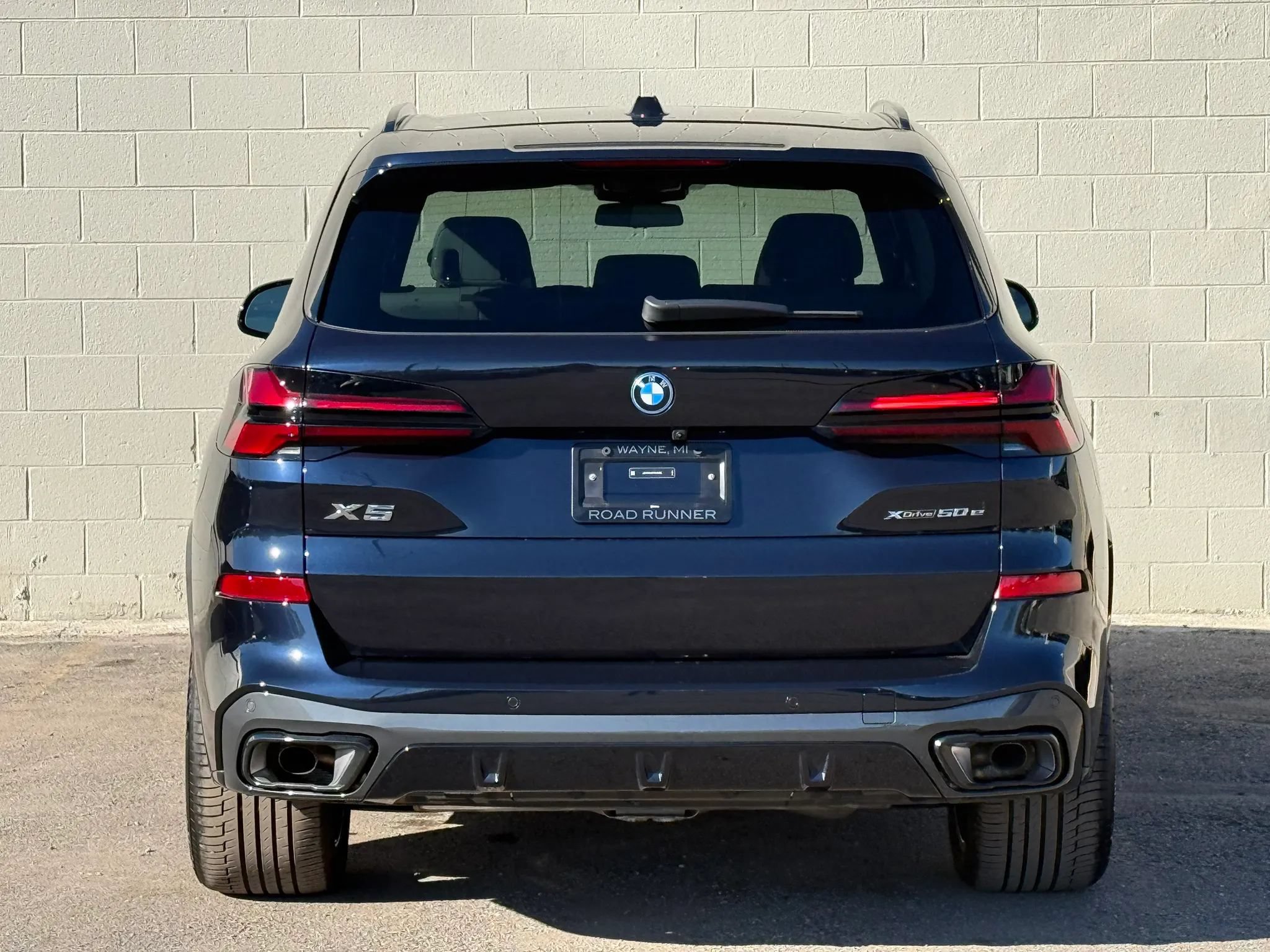 Used 2026 BMW X5 xDrive50e w/ M Sport Package AWD/4WD image 6