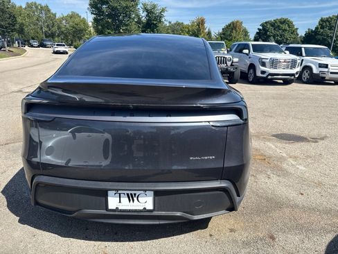 Used 2026 Tesla Model Y Long Range AWD/4WD image 6
