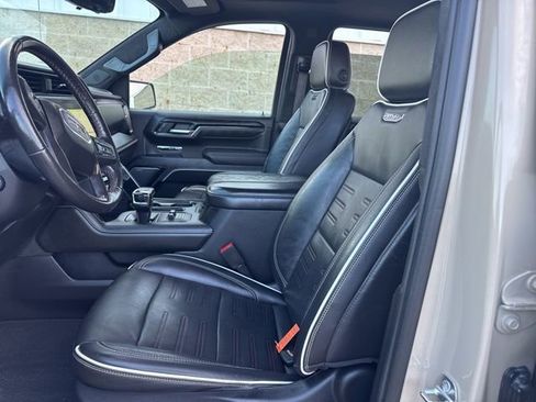 Used 2023 GMC Sierra 1500 AT4X image 14