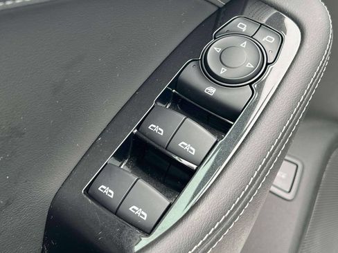 Used 2023 Cadillac CT5 Luxury w/ Sun And Sound Package AWD/4WD image 18